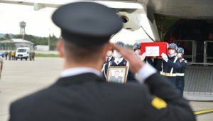 Büyükkılıç, Bitlis şehidini karşıladı