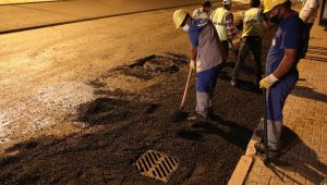 Büyükşehir ve KASKİ'den gece mesaisi