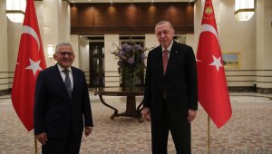 Cumhurbaşkanı Erdoğan, Büyükkılıç'ın da olduğu 40 belediye başkanı ile görüştü