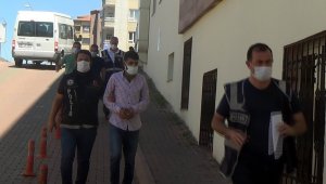 Kargo aracında uyuşturucu ticareti yapan 3 kişi adliyeye sevk edildi