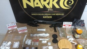 Kayseri'de uyuşturucu operasyonu: 1'i kadın 4 gözaltı