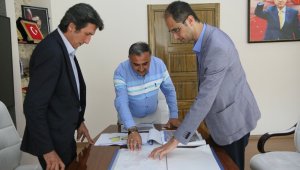 Kentsel dönüşüm için büyükşehir belediyesi daire başkanlarından Başkan Mehmet Cabbar'a ziyaret