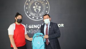 Şampiyon Haltercilerden Kabakcı'ya ziyaret