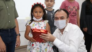 'Kocasinan Okuyor - Kocasinan Masal Anlatıyor' yarışmasında ödüller sahiplerini buldu