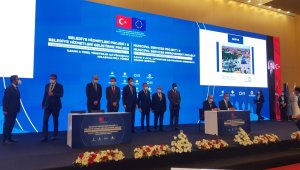 Başkan Büyükkılıç Ankara'da 288 milyon TL'lik imzayı attı