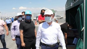 Başkan Çolakbayrakdar modern kurban kesim yerinde