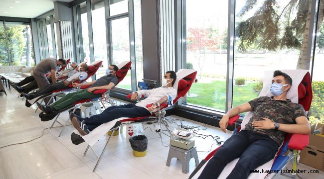Büyükşehir personelinden kan bağışı seferberliği