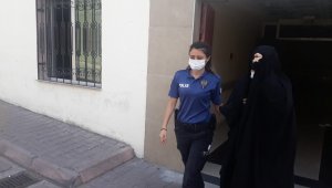 DEAŞ mensubu 2 kadın adliyeye sevk edildi