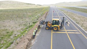 Develi - Erciyes yol aydınlatma çalışmalarının ikinci ve son etap çalışmaları başladı