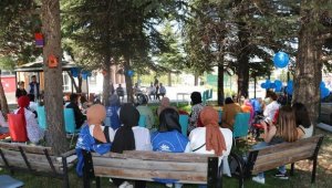 Gönüllülerden gençlere konser