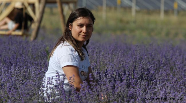 Kadın girişimci bozkıra lavanta bahçesi kurdu