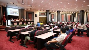 Melikgazi 2 adet eczaneyi 10 yıllığına kiraya verdi