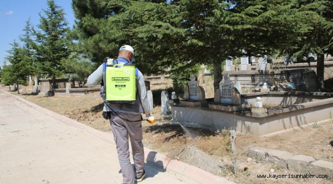 Melikgazi'de mezarlıklar bayrama hazır