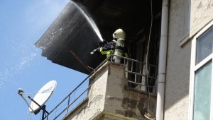 Para vermeyen eşine kızdı, evi küle döndürdü