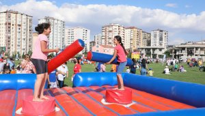 Talas'ta çocuklara muhteşem şenlik