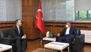 TRT Yönetim Kurulu Başkanı Albayrak'tan Büyükkılıç'a ziyaret