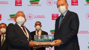 Cumhurbaşkanı Erdoğan'dan Kayseri Büyükşehir'e ödül