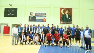 Develi Belediyespor taraftarı önünde ilk antrenmanına çıktı