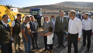 Eski Bakanlar Akdağ ve Yıldız'dan küçükbaş hayvancılık işletmelerine ziyaret