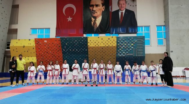 Karate Karadeniz Kupasında Kayseri rüzgarı