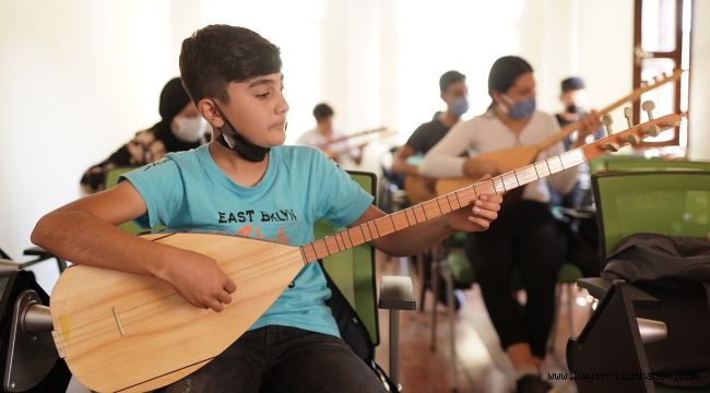 Talas Müzik Okulu genç yetenekleri keşfediyor