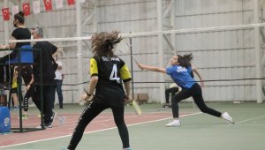 Talas'ta Badminton heyecanı başladı