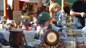 Antika Pazarı'na yoğun ilgi