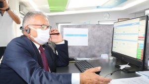 Başkan Büyükkılıç, KASKİ Çağrı Merkezi'nde talepleri dinledi
