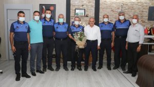 Başkan Öztürk Zabıta Haftası'nı personeliyle kutladı
