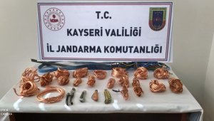 Enerji nakil kablosu çalan şahıslar yakalandı