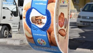 Kocasinan'da bayat ekmekler sokak hayvanlarına mama oluyor