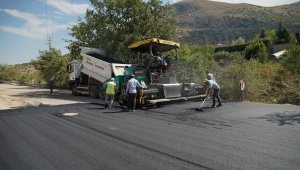 Melikgazi'de asfalt çalışmaları devam ediyor