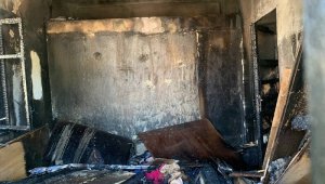 Müstakil evde çıkan yangında mutfak küle döndü