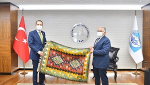 YRP Genel Başkanı Erbakan, Büyükkılıç'ı ziyaret etti