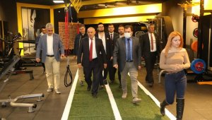 Ali İhsan Kabakcı snowboard sporcuları ile bir araya geldi