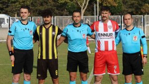 Amatörde ilk maçı Necati Selçuk Şahin yönetti