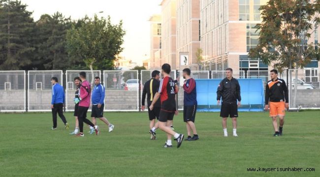 ASKF ile TFFHGD dostluk maçında bir araya geldi