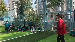 Badminton branşına sporcular GSB Spor okullarından yetişecek