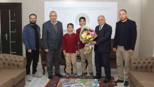 Başkan Öztürk'ten üretken gençlere destek sözü