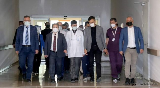 Kamu Hastaneleri Genel Müdür Yardımcısı Bener'den Kayseri Şehir Hastanesine Ziyaret