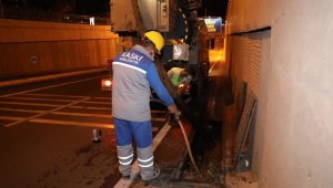 KASKİ'den yağmur suyu ızgaralarına temizlik