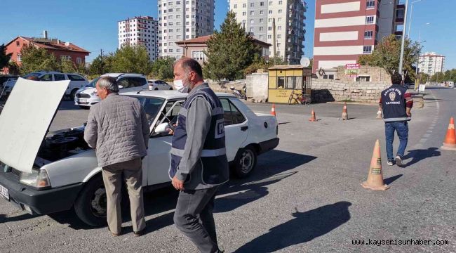 Kayseri'de araçlar ve motosikletler denetlendi