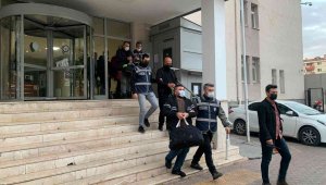 Kayseri'de aranan 4 kişi yakalandı