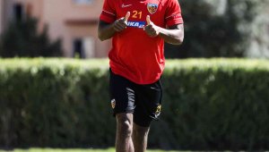 Kayserispor'da Carole ve Kemen oynamıyor