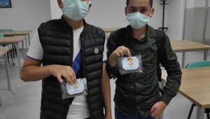 Kütüphaneden kitap alana mama hediye