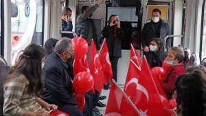 Tramvayda İstiklal Marşı