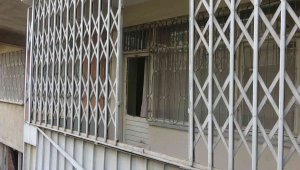 Üzerindeki toz hırsızı ele verdi