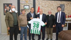 Yahyalıspor'dan Başkan Esat Öztürk'e ziyaret