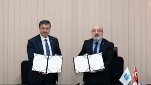 Yeşilhisar İlçesi'nde KAYÜ'ye Ait Binanın Belediyeye Tahsis Protokolü Yapıldı