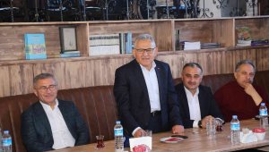 Başkan Büyükkılıç, İstanbul heyetiyle zirvede buluştu